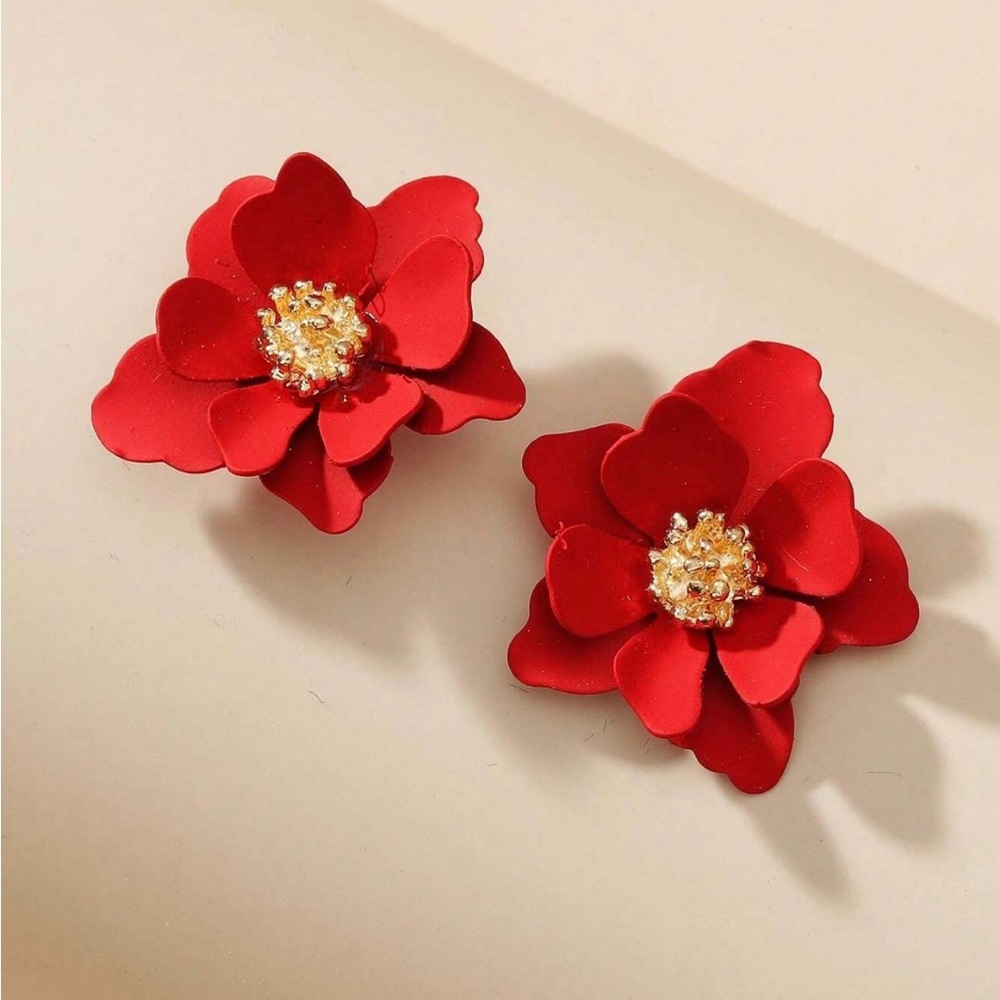 COPY - ANTHROPOLOGIE 3D BRIGITTE FLORAL POST STUD EARRINGS  MATTE FINISH RED/GO…